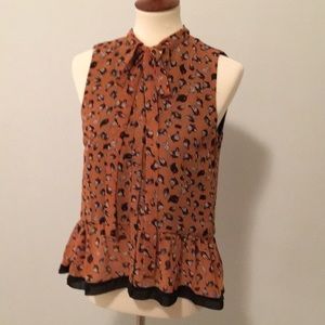 Sleeveless Bird Print Blouse